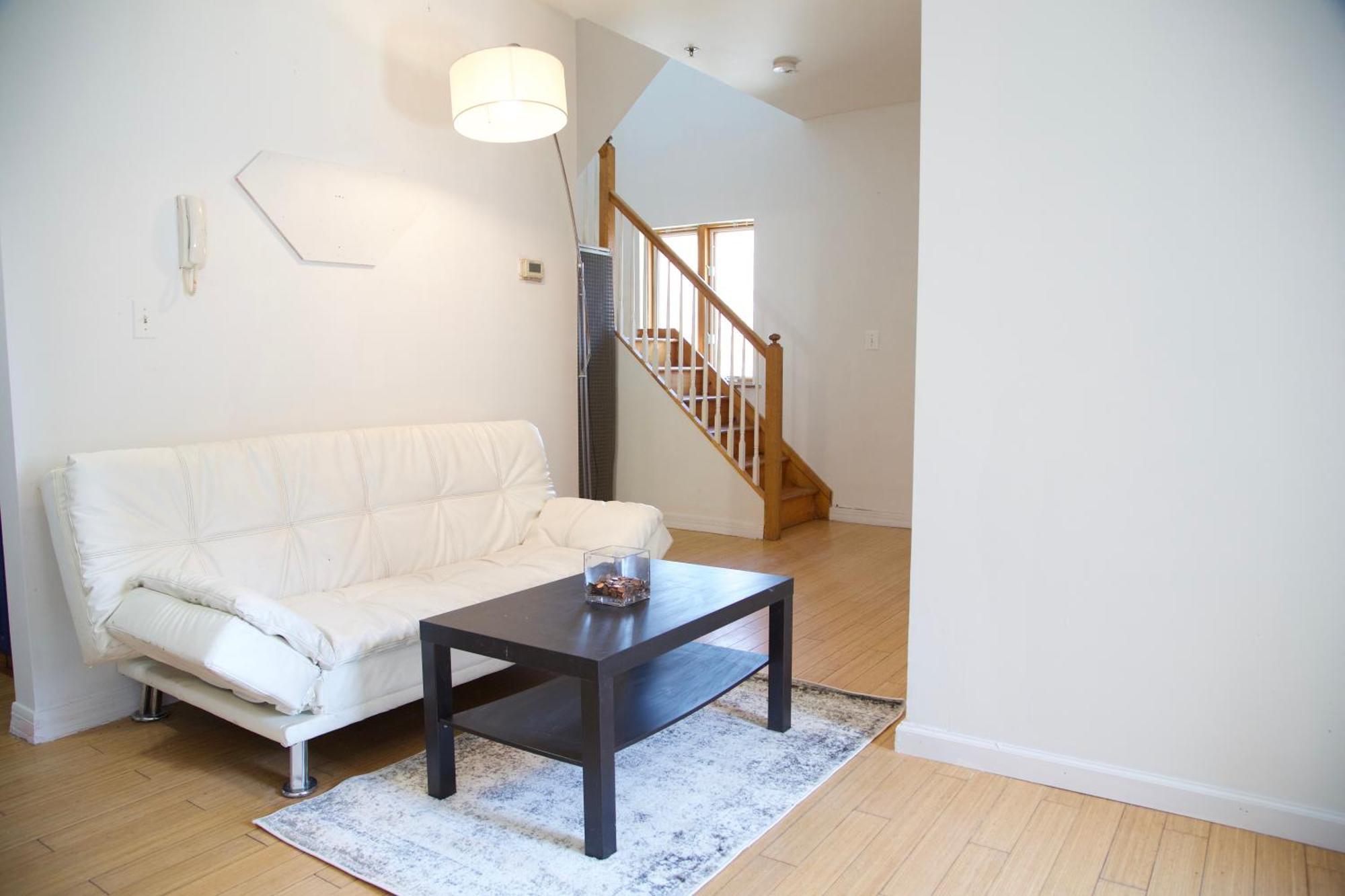 Brightonbeach2-spacious Room-close To Homestay *
